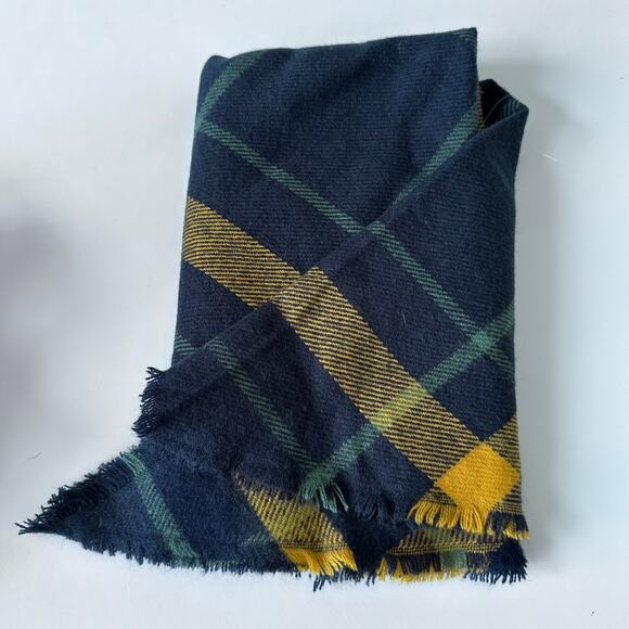 Accessory Depot Oversized Plaid Blanket Scarf - Picture 1 of 5